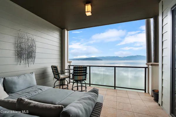 $1,297,000 | 702 Sandpoint Avenue, Unit 7302, Sandpoint, ID 83864