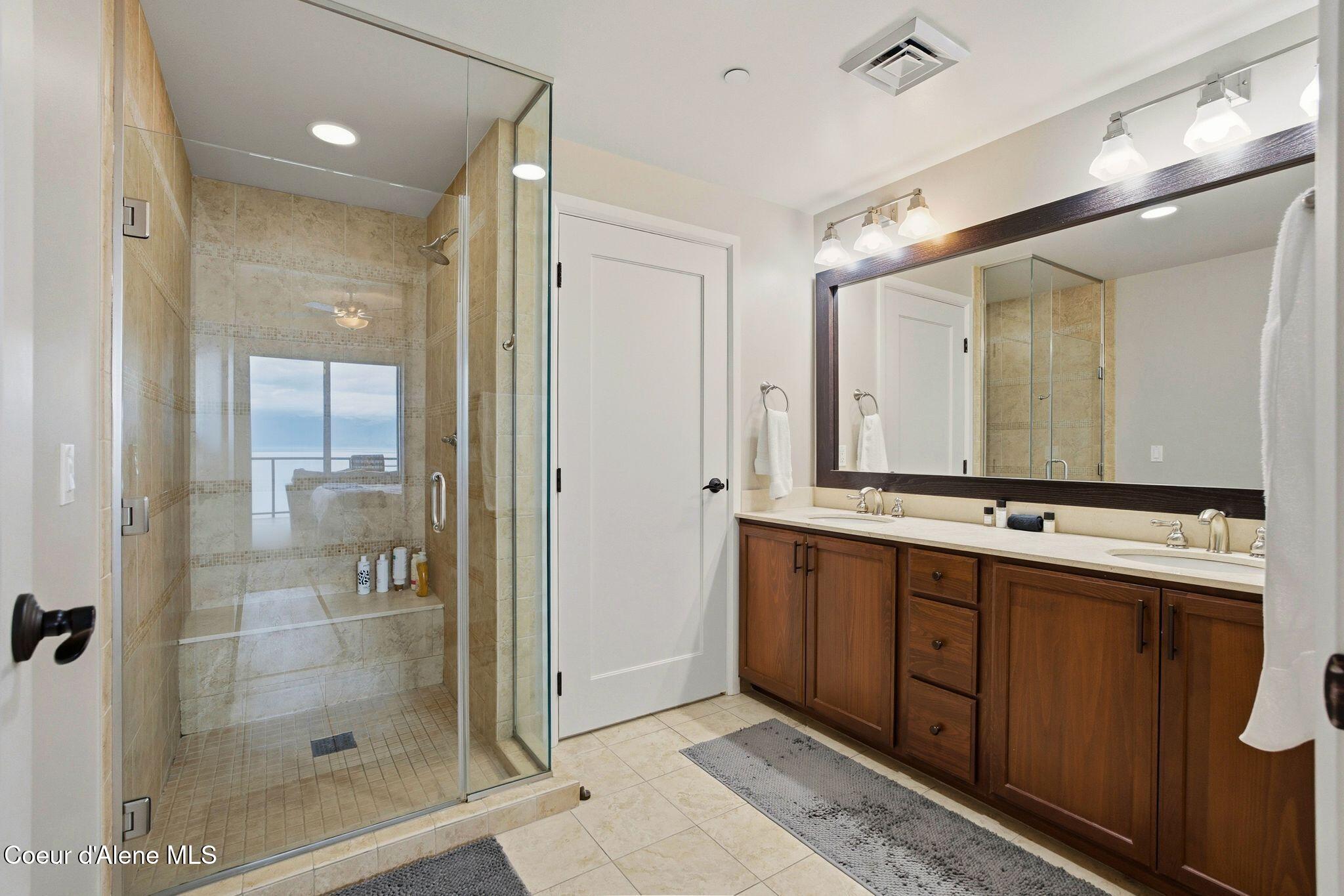 702 Sandpoint Avenue, Unit 7302 Sandpoint, ID 83864 - Photo 29 of 41 24_A7409452 (27)