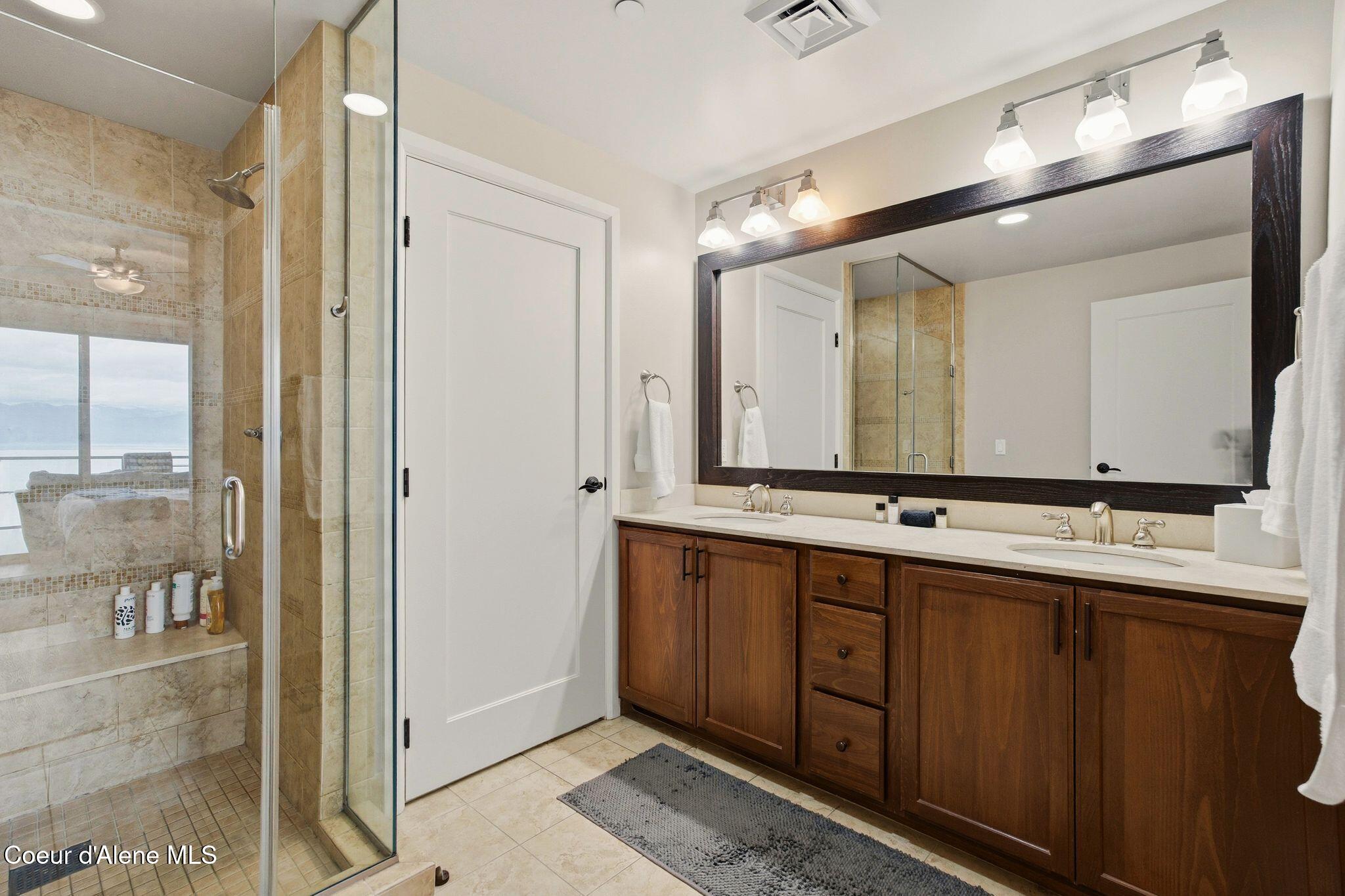 702 Sandpoint Avenue, Unit 7302 Sandpoint, ID 83864 - Photo 30 of 41 25_A7409452 (28)