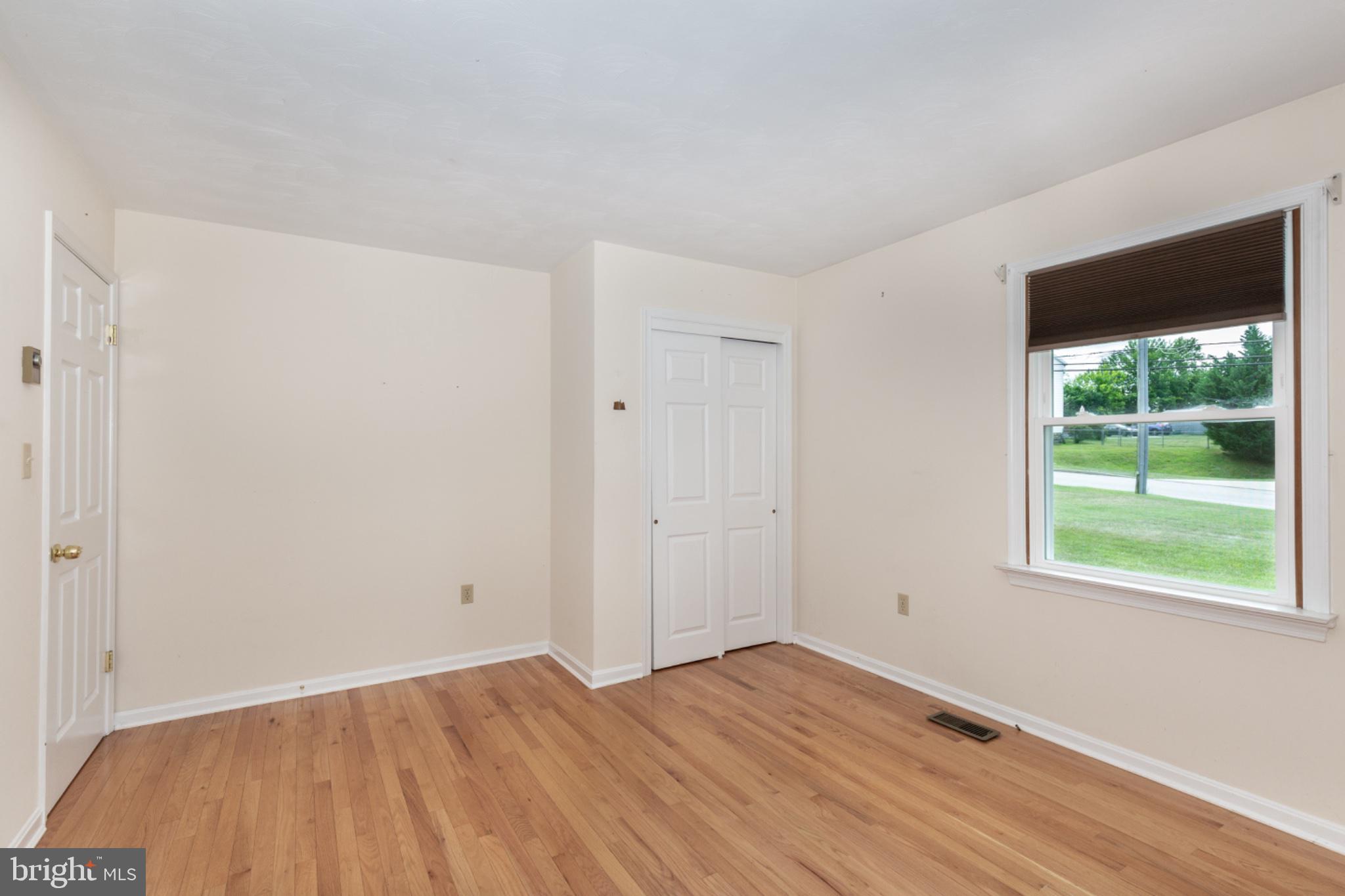 544 Uniontown Road Westminster, MD 21158 - Photo 24 of 51 Bright and airy blank canvas space.
