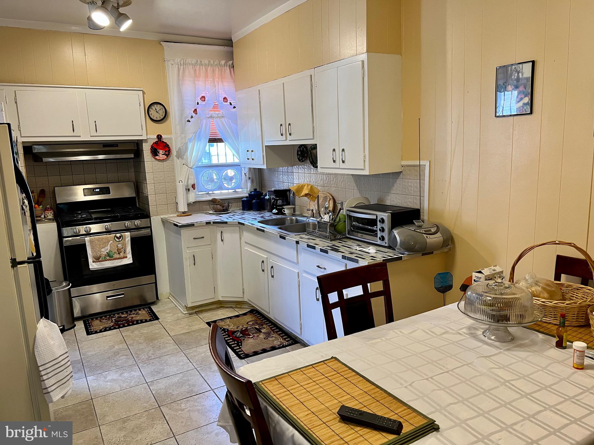 4818 Rorer Street Philadelphia, PA 19120 - Photo 11 of 20 Gallery Image 11