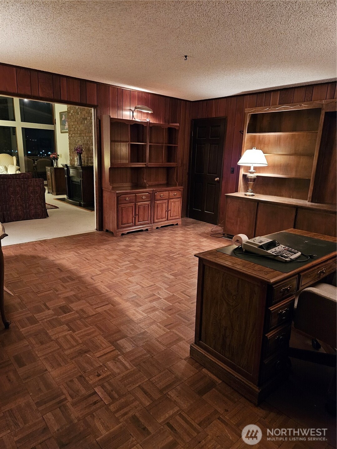 2405 Terrace Drive Puyallup, WA 98372 - Photo 5 of 8 a room with furniture and a flat screen tv