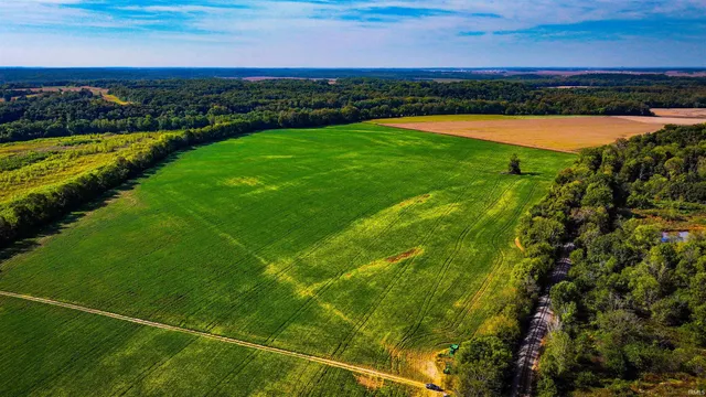 $1 | 2 East 100th, Worthington, IN 47471