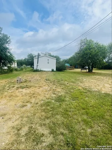$95,000 | 102 4th Street, Natalia, TX 78059