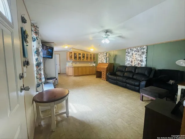 $95,000 | 102 4th Street, Natalia, TX 78059