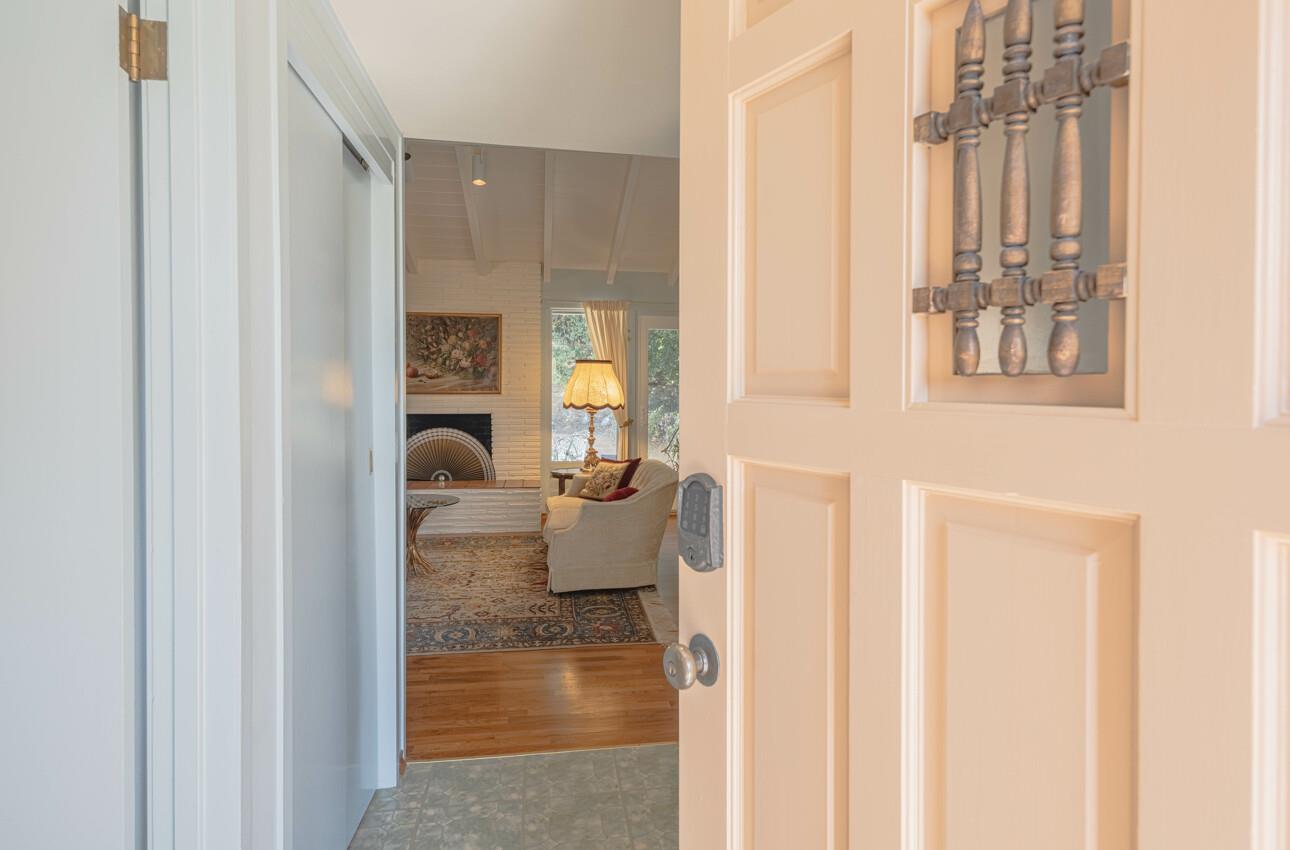 800 Adair Place Del Rey Oaks, CA 93940 - Photo 4 of 25 Gallery Image 4
