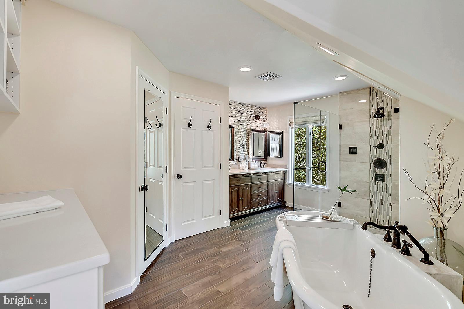 3724 Rectortown Road Marshall, VA 20115 - Photo 42 of 105 Master Bath w/free stand Tube