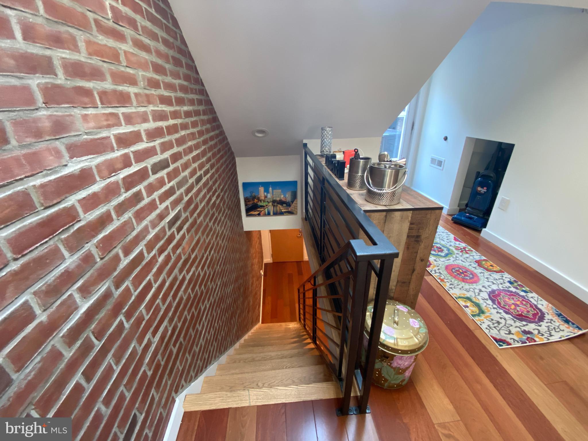 2016 Locust Street Philadelphia, PA 19103 - Photo 11 of 13 Gallery Image 11