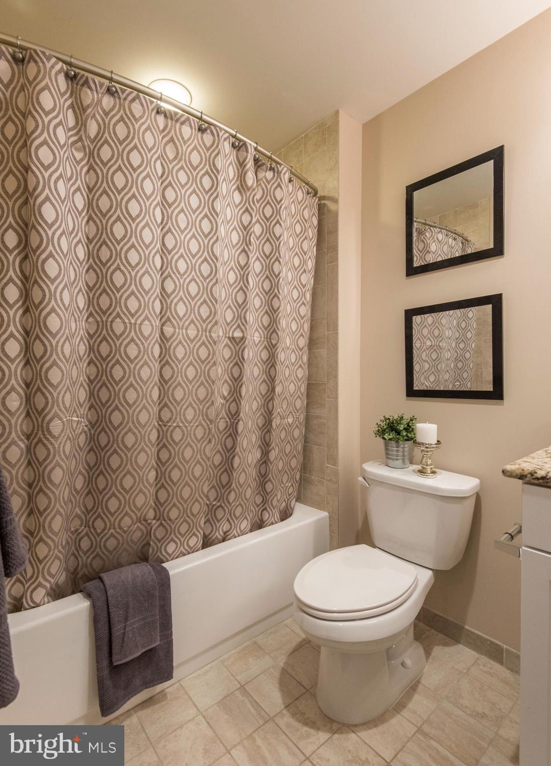 1503 Locust Street, Unit 204 Philadelphia, PA 19102 - Photo 31 of 33