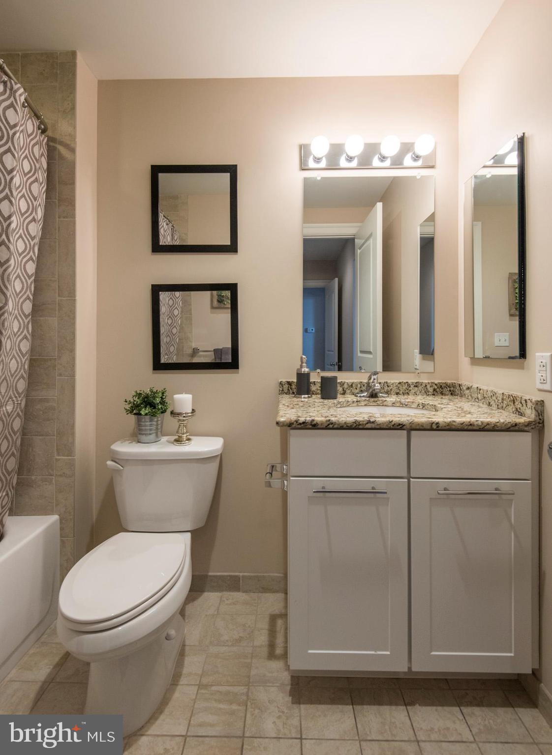 1503 Locust Street, Unit 204 Philadelphia, PA 19102 - Photo 32 of 33