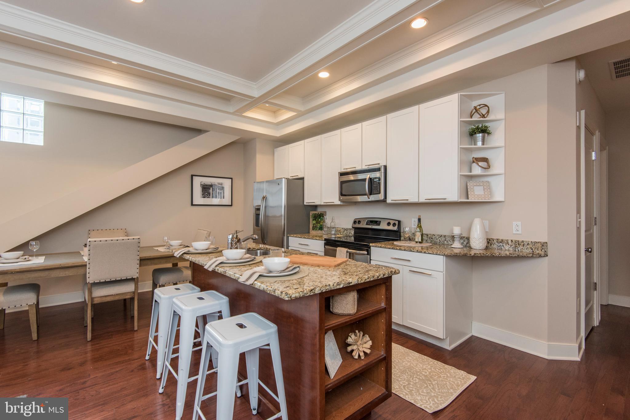 1503 Locust Street, Unit 204 Philadelphia, PA 19102 - Photo 10 of 33