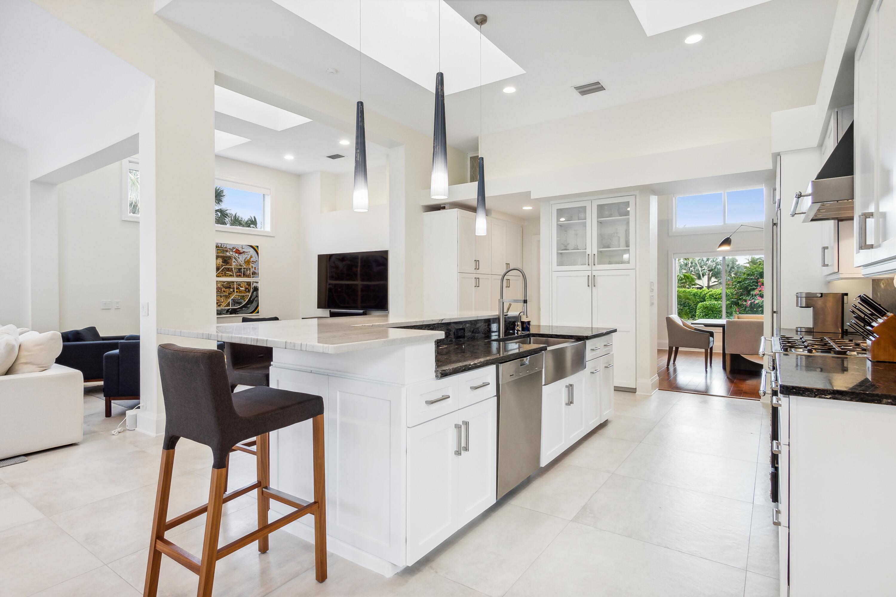 2161 Golfview Lane Jensen Beach, FL 34957 - Photo 15 of 60 Kitchen