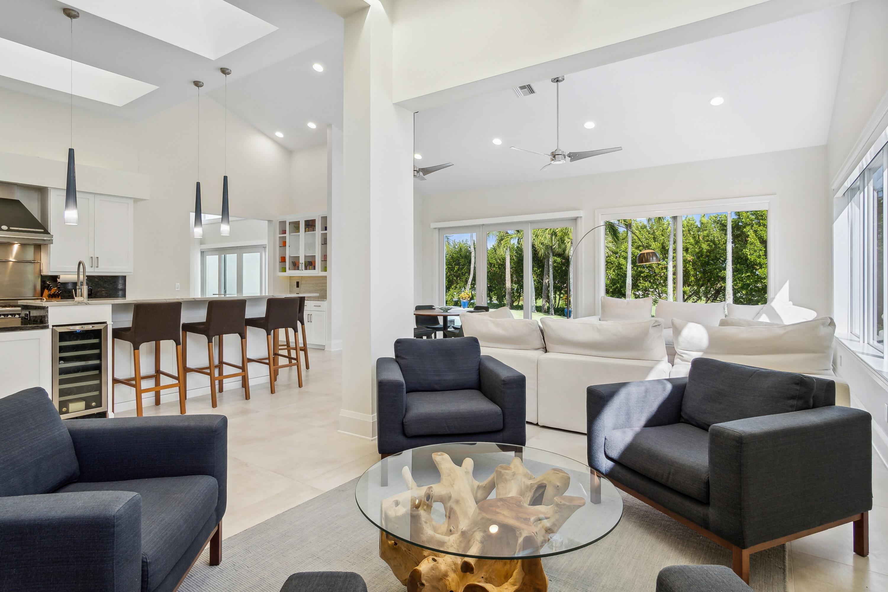 2161 Golfview Lane Jensen Beach, FL 34957 - Photo 20 of 60 great room