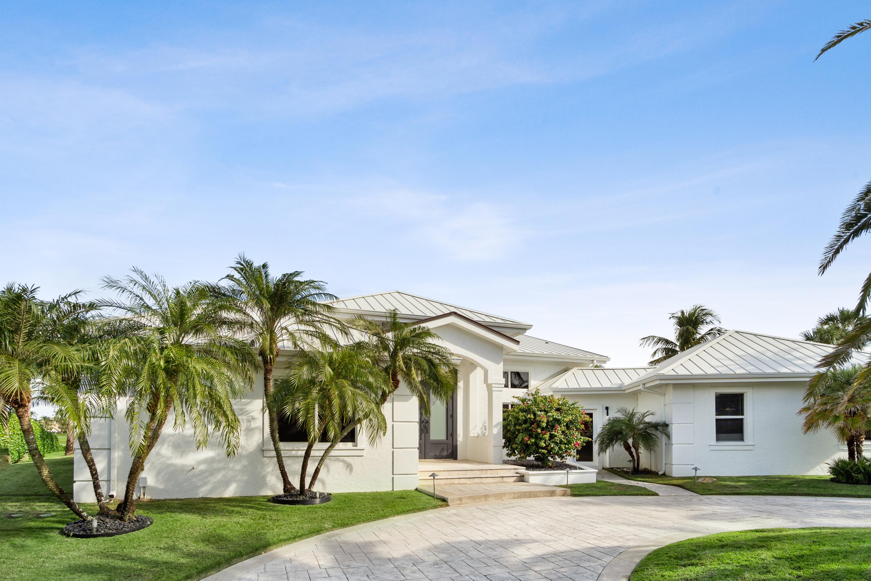 2161 Golfview Lane Jensen Beach, FL 34957 - Photo 36 of 60 exterior front