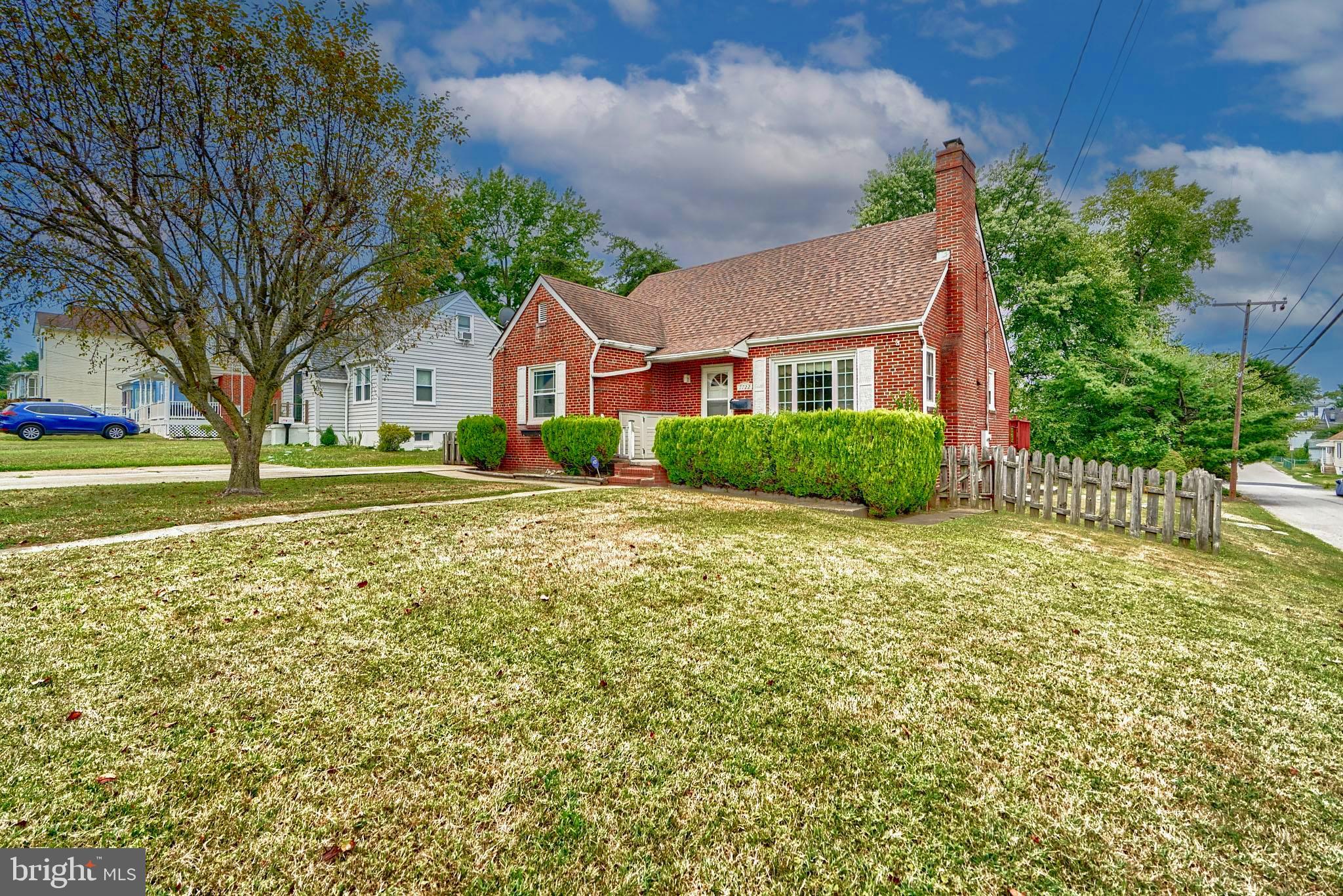 7722 Daniels Avenue Baltimore, MD 21234 - Photo 3 of 42 Large corner lot!