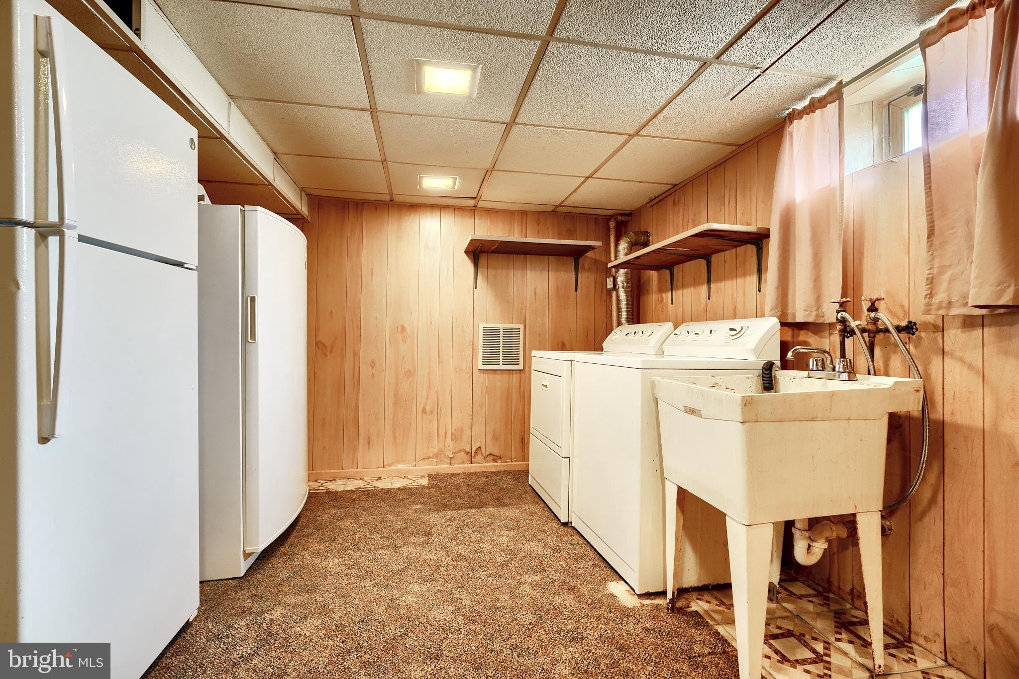 7722 Daniels Avenue Baltimore, MD 21234 - Photo 36 of 42 LL Laundry