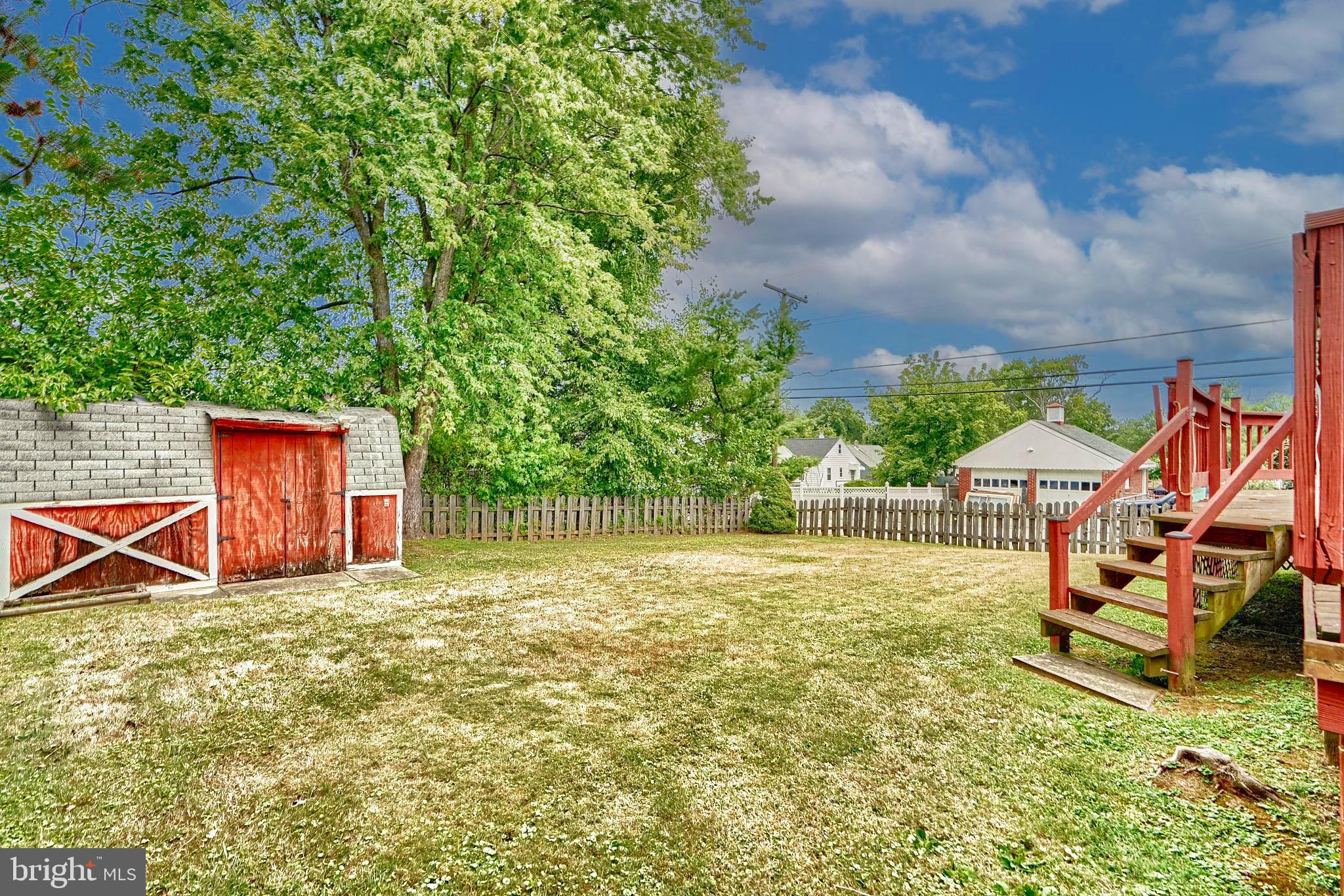 7722 Daniels Avenue Baltimore, MD 21234 - Photo 41 of 42 Fenced in yard