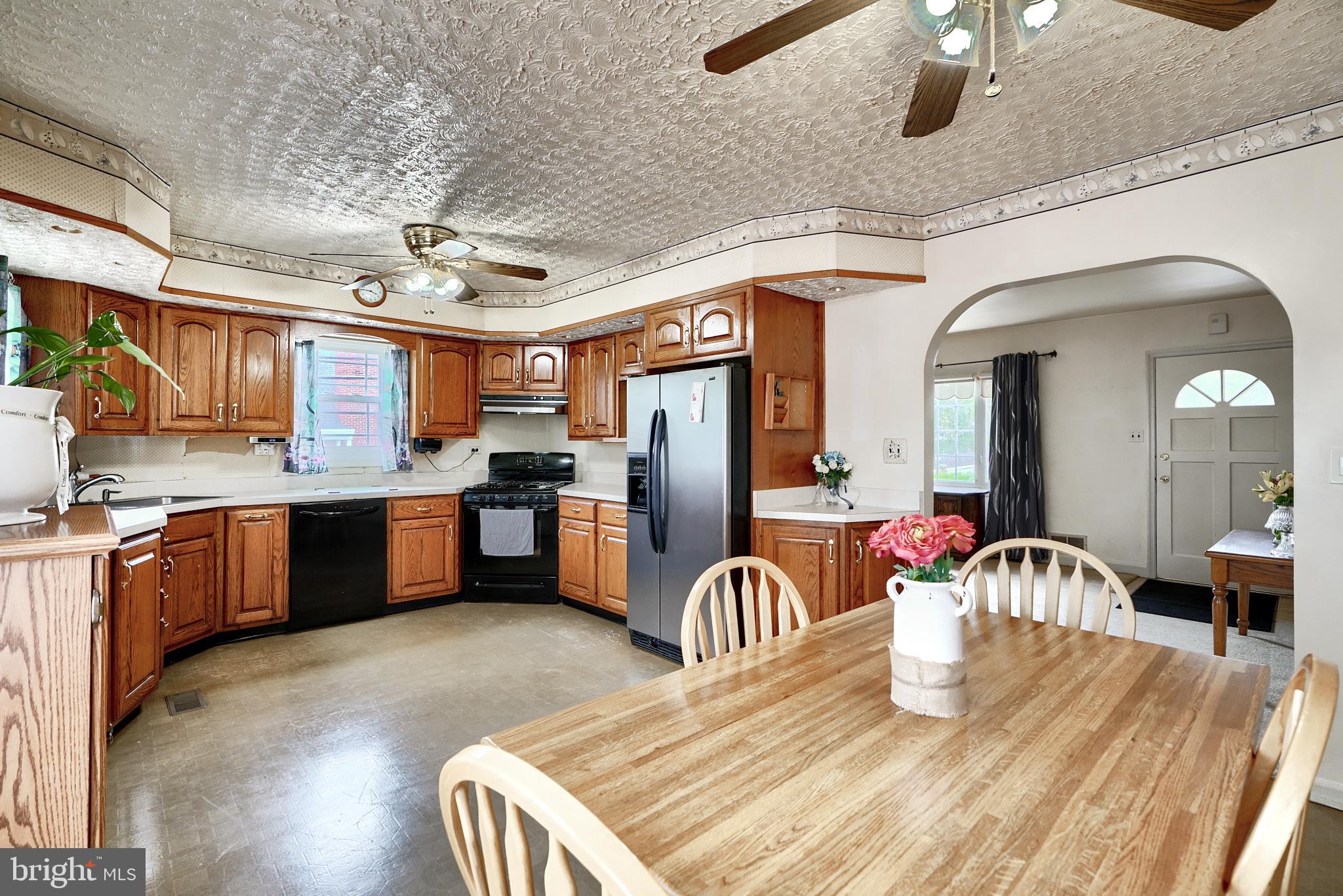 7722 Daniels Avenue Baltimore, MD 21234 - Photo 10 of 42 Two Ceiling fans