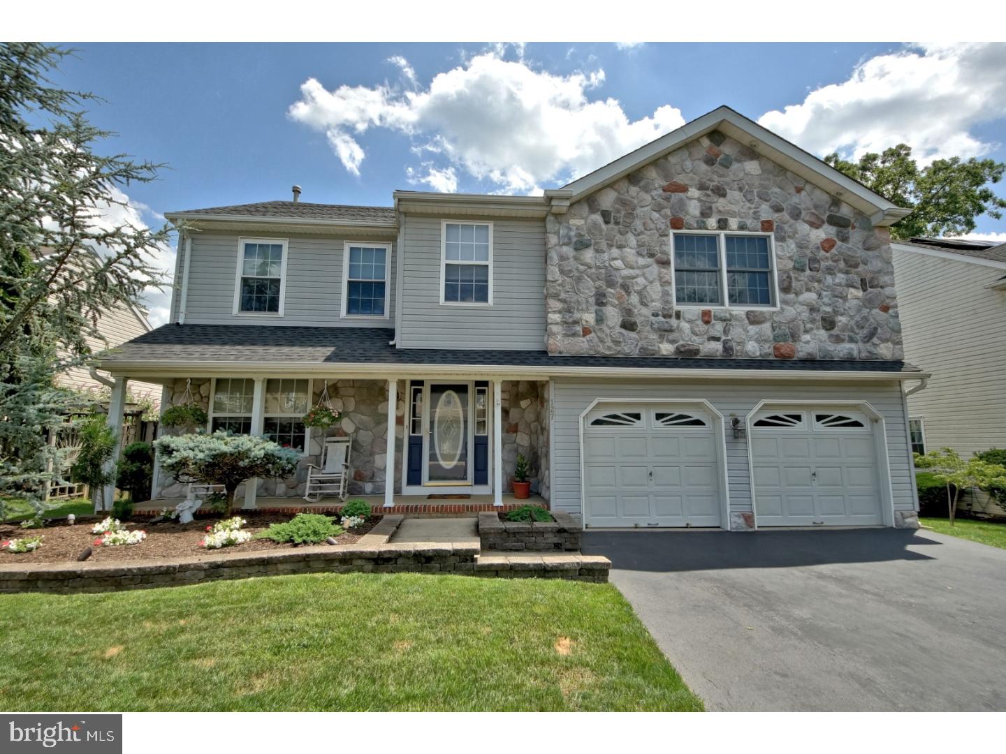 127 Cornflower Road Hamilton, NJ 08620 - Photo 1 of 25 Gallery Image 1