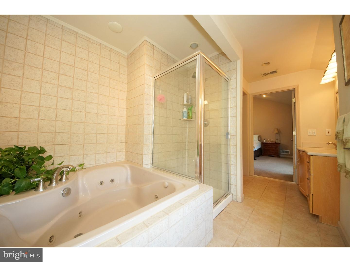 127 Cornflower Road Hamilton, NJ 08620 - Photo 14 of 25 Gallery Image 14