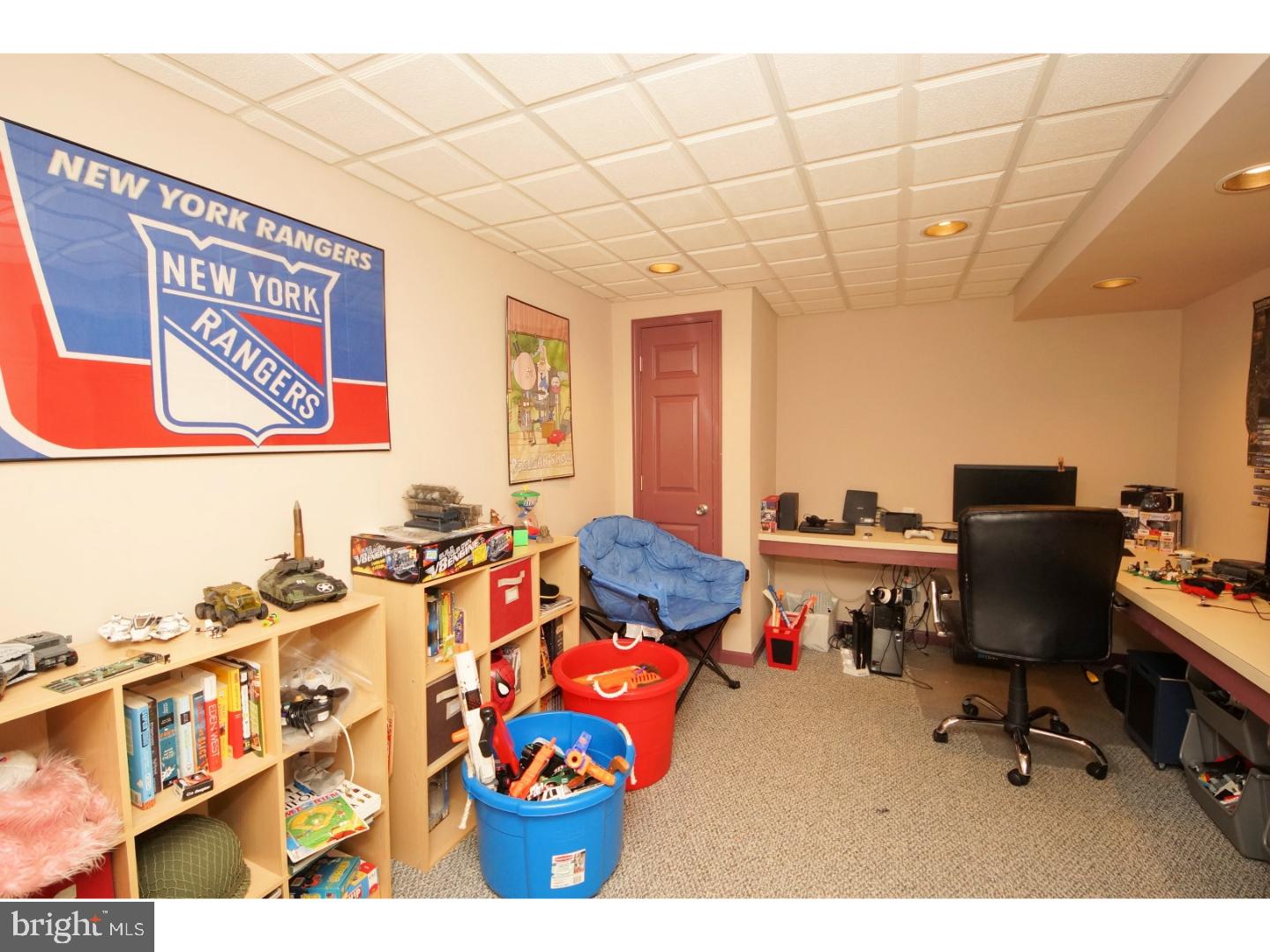 127 Cornflower Road Hamilton, NJ 08620 - Photo 20 of 25 Gallery Image 20