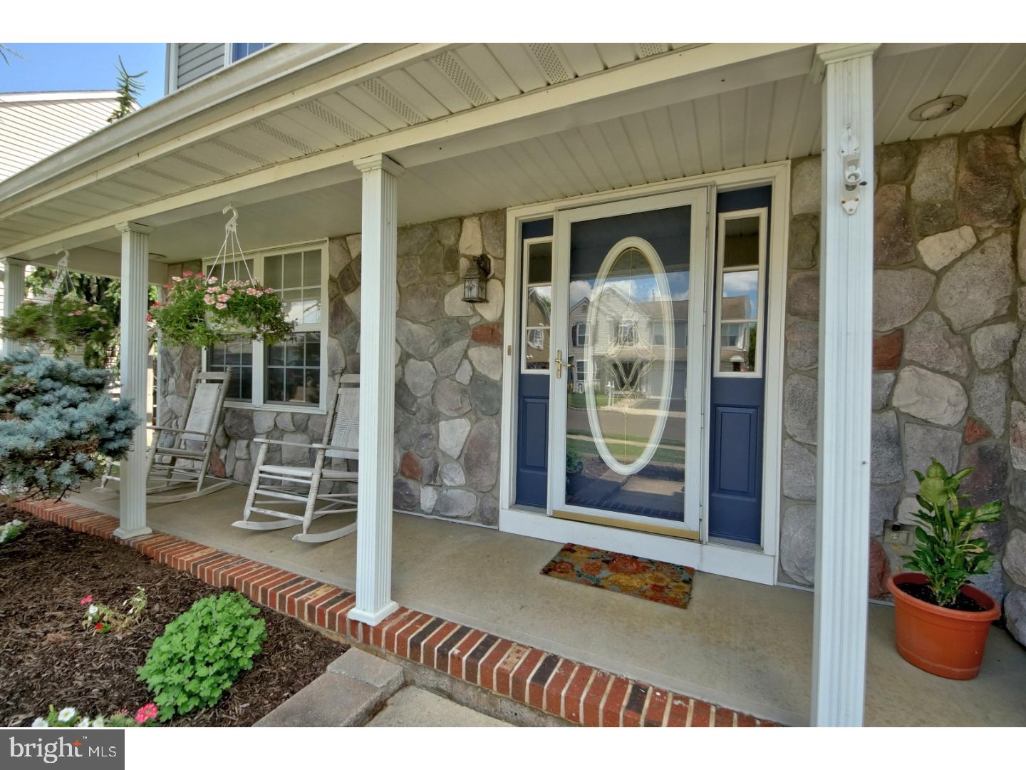 127 Cornflower Road Hamilton, NJ 08620 - Photo 2 of 25 Gallery Image 2