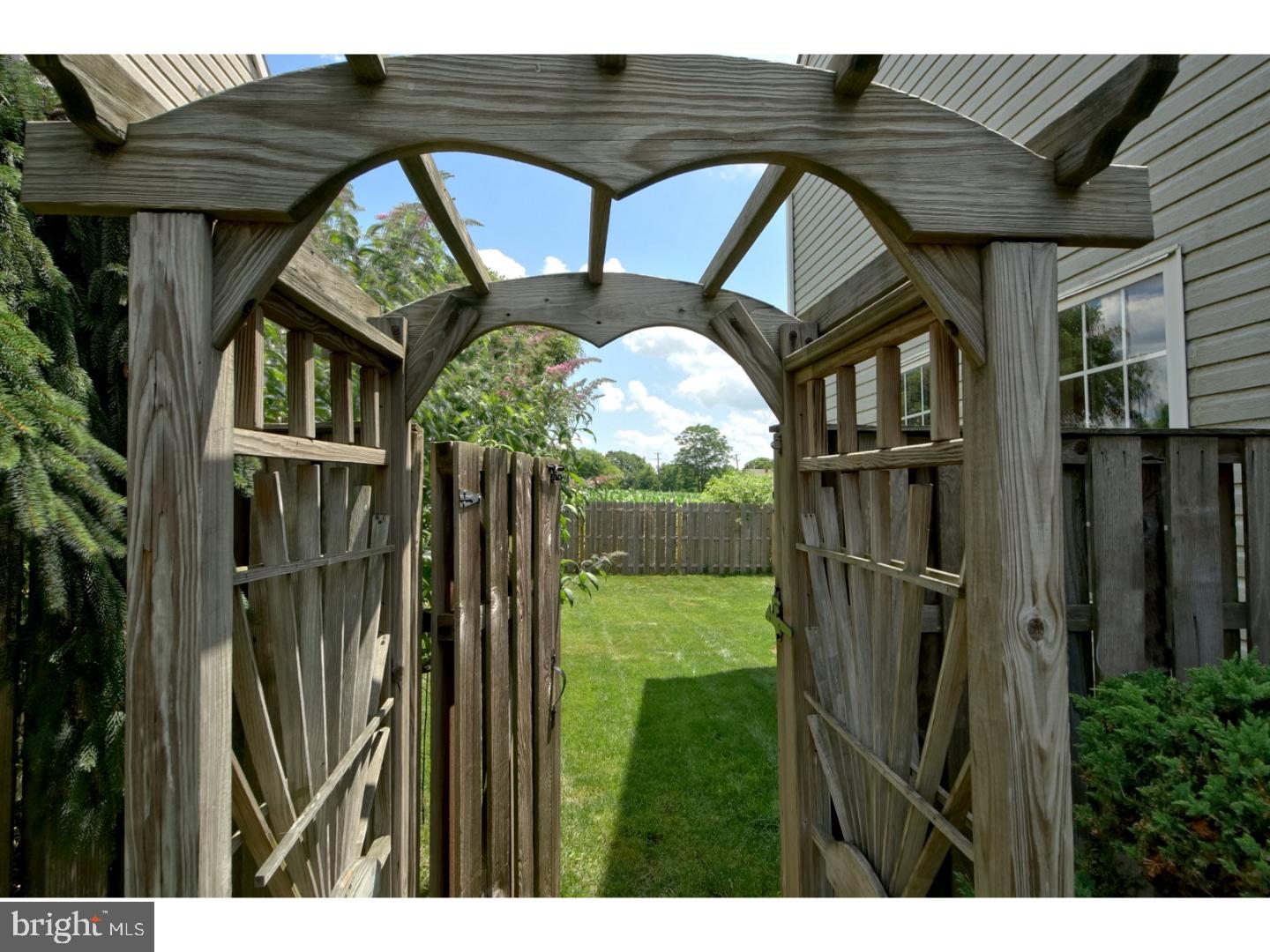 127 Cornflower Road Hamilton, NJ 08620 - Photo 22 of 25 Gallery Image 22