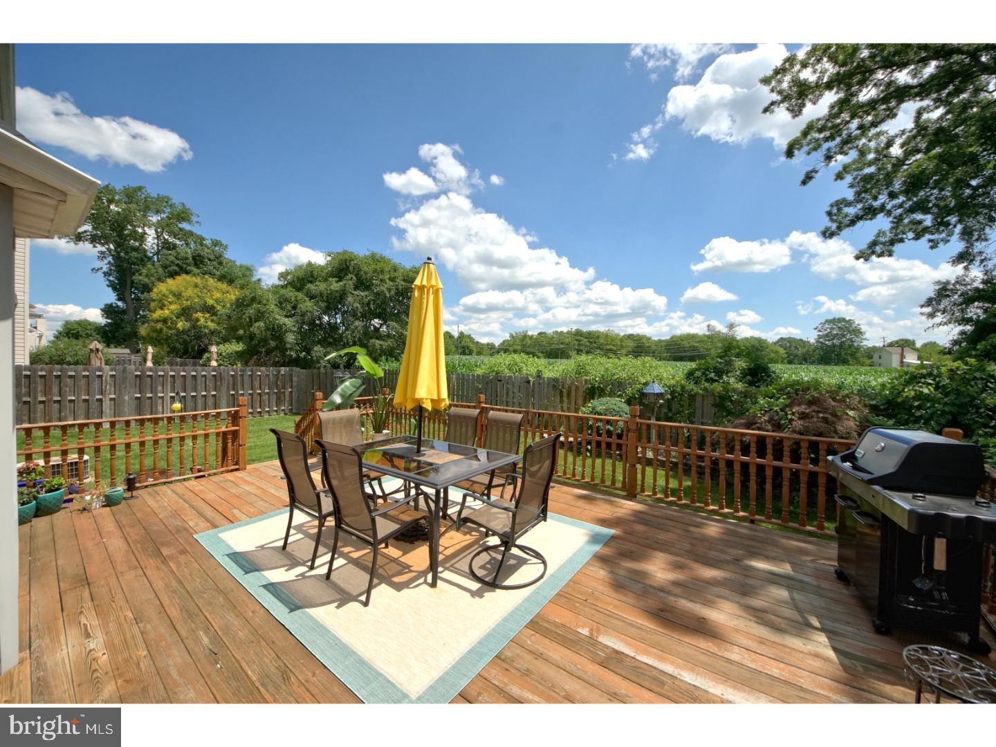 127 Cornflower Road Hamilton, NJ 08620 - Photo 23 of 25 Gallery Image 23