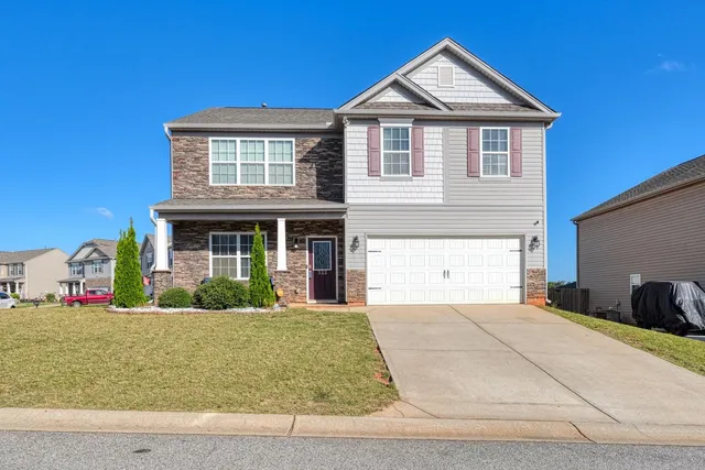 $324,900 | 322 Hartleigh Drive, Lyman, SC 29365