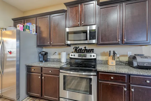 $324,900 | 322 Hartleigh Drive, Lyman, SC 29365