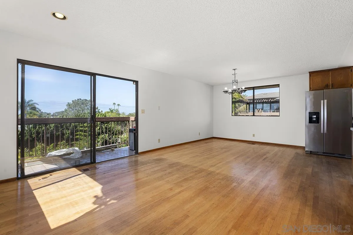 2491 Cordero Road Del Mar, CA 92014 - Photo 14 of 50 Gallery Image 14