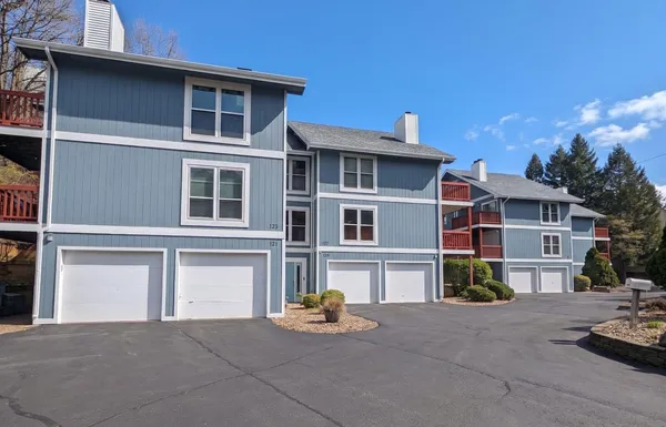 $379,995 | 125 South Lake Avenue, Unit A, Michigan City, IN 46360