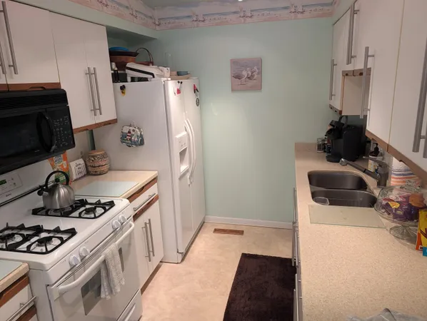 $379,995 | 125 South Lake Avenue, Unit A, Michigan City, IN 46360