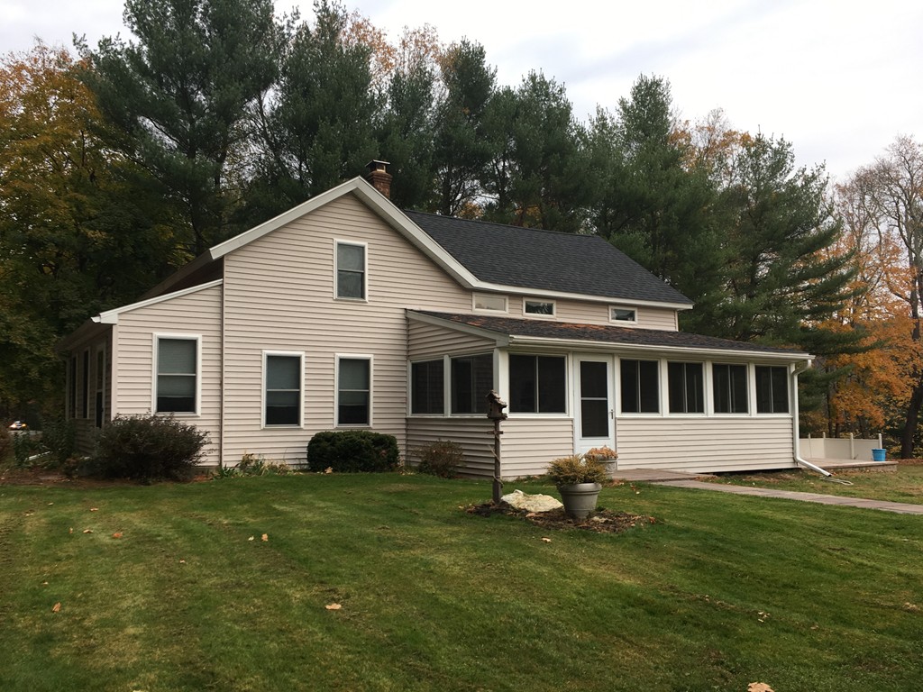 65 Farquhar Road Sturbridge, MA 01566 - Photo 1 of 17