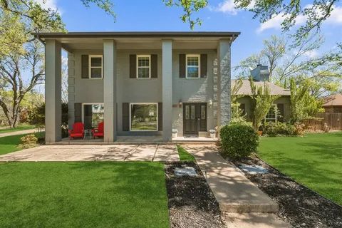 $840,000 | 10408 Loring Drive, Austin, TX 78750
