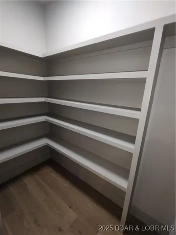 $1,200,000 | 5 Antler Point, Linn Creek, MO 65052