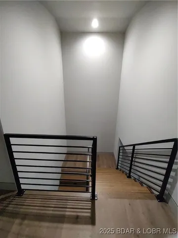 $1,200,000 | 5 Antler Point, Linn Creek, MO 65052