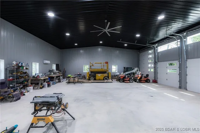 $1,200,000 | 5 Antler Point, Linn Creek, MO 65052