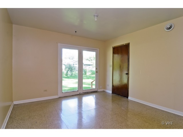 68 Golfview Road Lake Zurich, IL 60047 - Photo 6 of 10