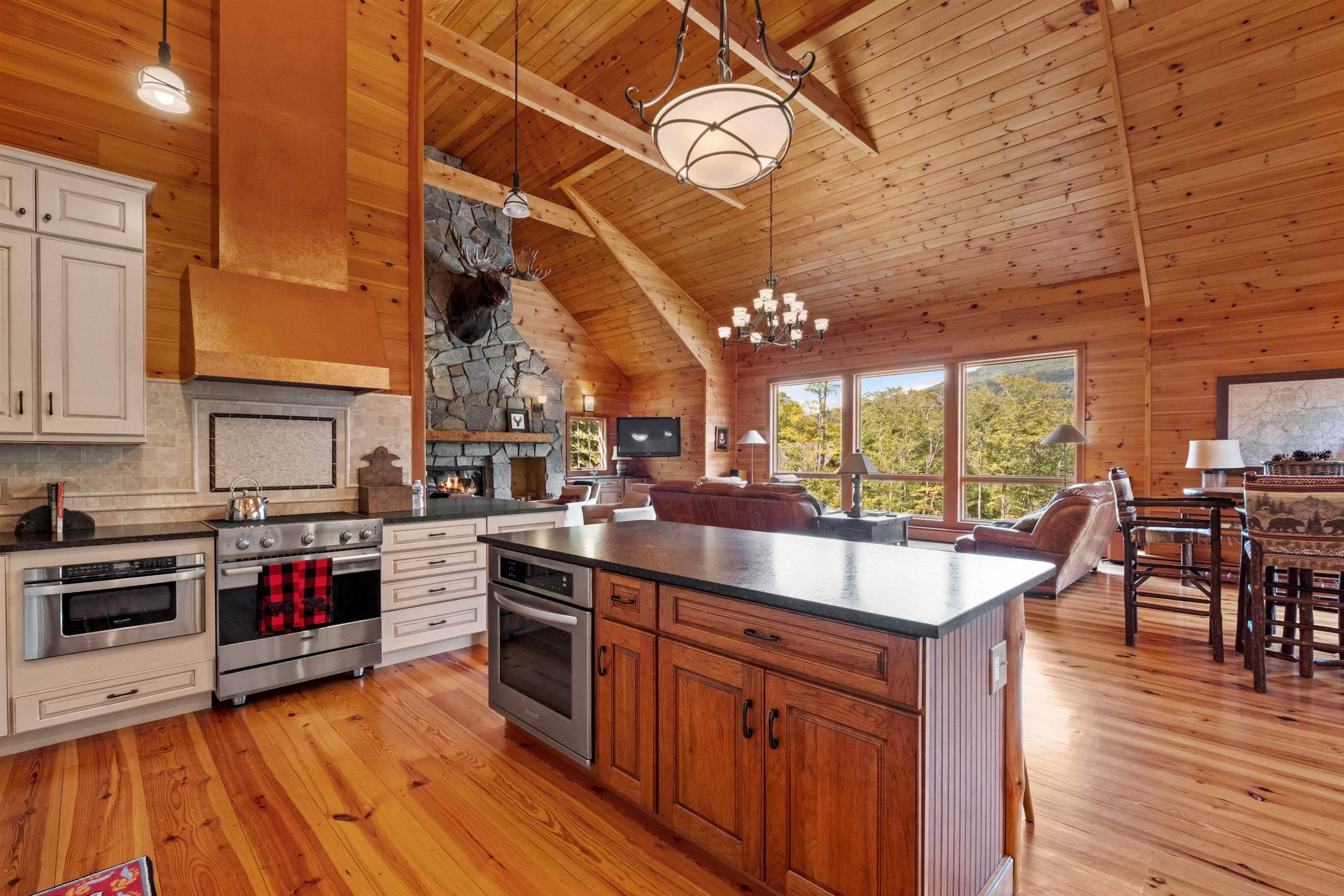7 Hay Hill Road Lincoln, NH 03251 - Photo 3 of 49 Gallery Image 3