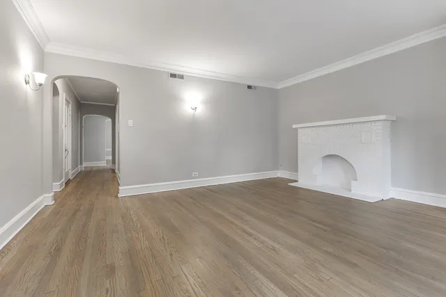 $249,900 | 1032 North Austin Boulevard, Unit 1N, Oak Park, IL 60302