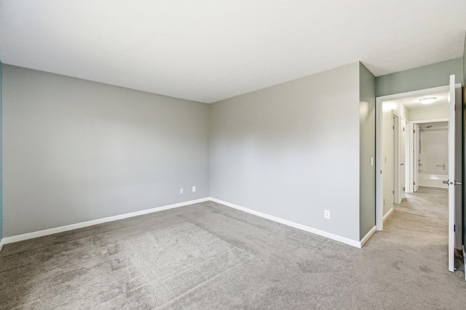 830 Vine Street Harrisonburg, VA 22802 - Photo 22 of 34 a view of an empty room