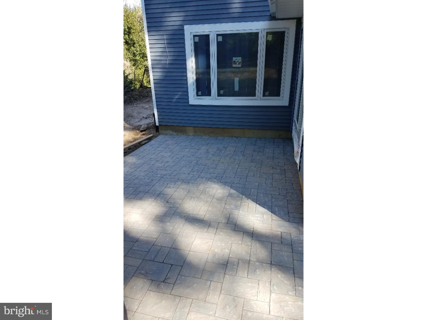 1840 North 69th Street Philadelphia, PA 19151 - Photo 28 of 30 Patio