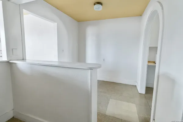 $650 | 704 North Washington Street, Beeville, TX 78102