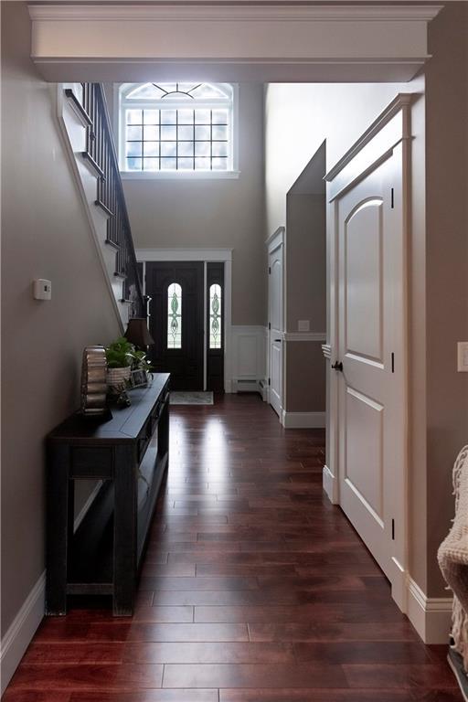 15 Oak Ridge Drive Hermon, ME 04401 - Photo 3 of 35 Spacious central entry hall - photo...