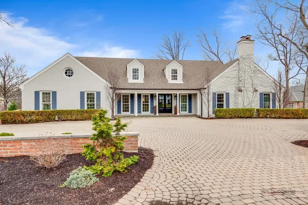 $2,100,000 | 584 Fletcher Court, Lake Forest, IL 60045