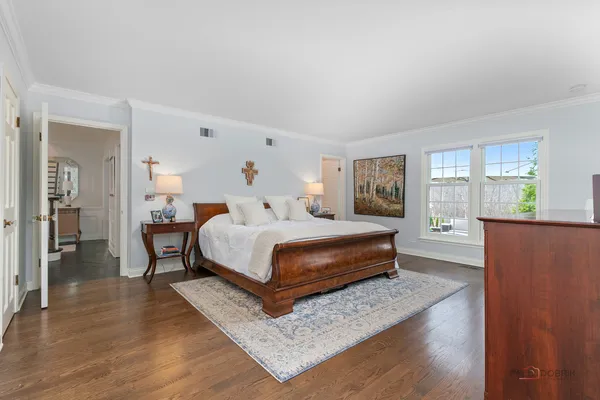 $2,100,000 | 584 Fletcher Court, Lake Forest, IL 60045