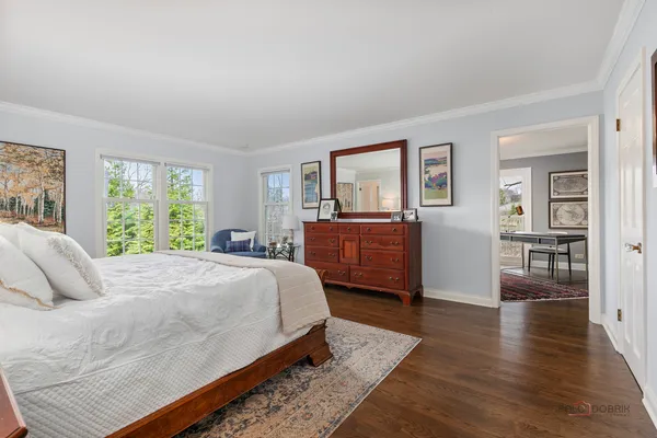 $2,100,000 | 584 Fletcher Court, Lake Forest, IL 60045