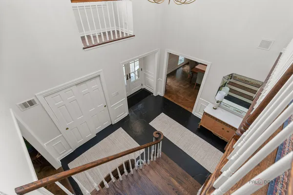 $2,100,000 | 584 Fletcher Court, Lake Forest, IL 60045