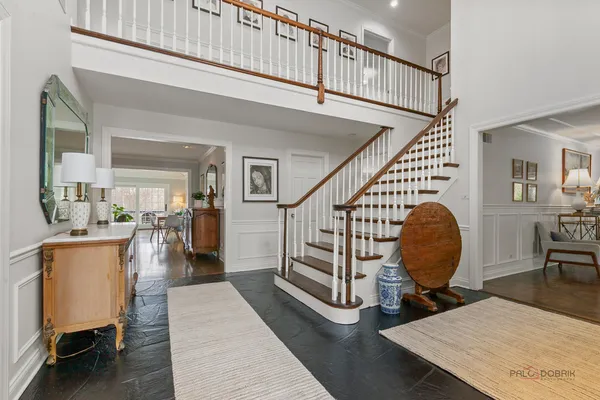 $2,100,000 | 584 Fletcher Court, Lake Forest, IL 60045